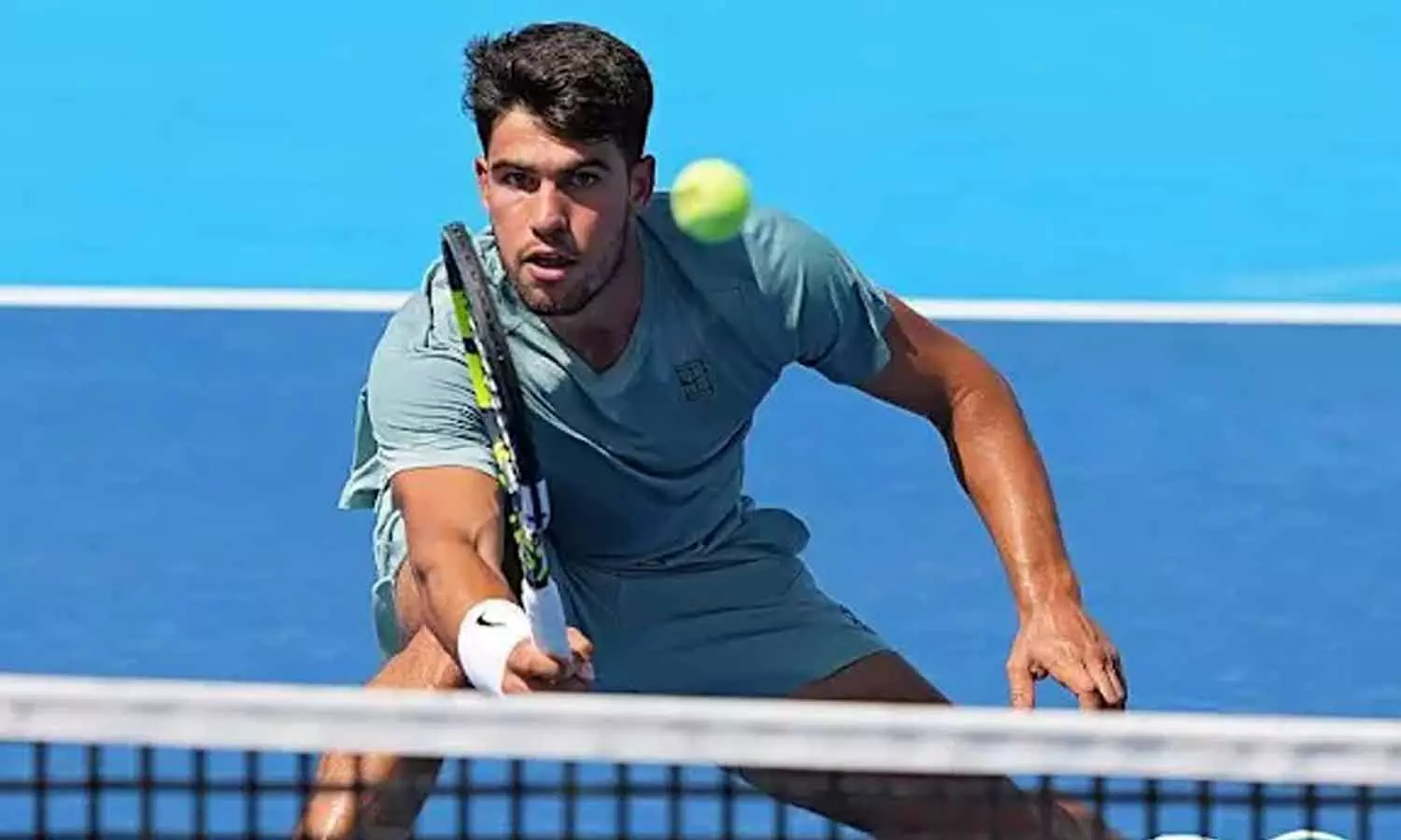 சின்சினாட்டி ஓபன் டென்னிஸ்: 4-வது சுற்றுக்கு அல்காரஸ் முன்னேற்றம் சின்சினாட்டி ஓபன் டென்னிஸ்: 4-வது சுற்றுக்கு அல்காரஸ் முன்னேற்றம்