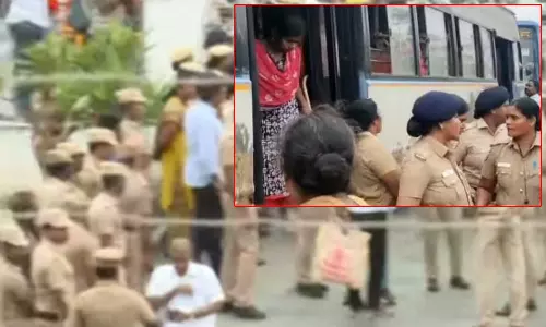 தூய்மை பணியாளர்கள் போராட்ட களத்தில் போலீசார் குவிப்பு: பதற்றமான சூழல்..!