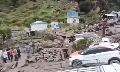 ஜம்மு காஷ்மீர் நிலச்சரிவு: பலி எண்ணிக்கை 45 ஆக அதிகரிப்பு