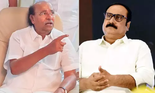 தைலாபுரத்தில் திடீர் திருப்பம்.. அன்புமணி ராமதாஸ் வருகை - தந்தையுடன் சந்திப்பா?