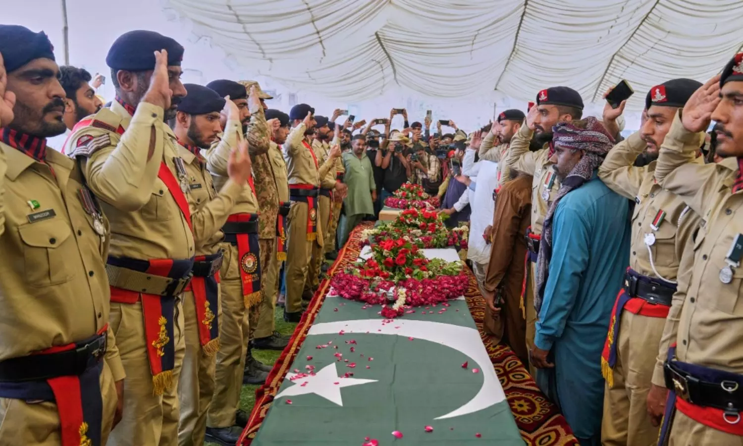 ஆபரேஷன் சிந்தூரில் 13 ராணுவ வீரர்கள் பலி.. 3 மாதங்களுக்கு பிறகு ஒப்புக்கொண்ட பாகிஸ்தான்