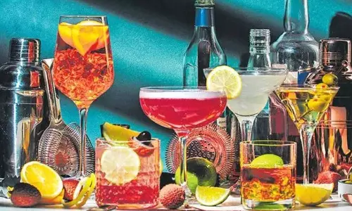 மது பிரியர்கள் இனி சிக்க மாட்டார்கள் - மாம்பழம், மல்லிகை, ரோஜா வாசத்துடன் அறிமுகமாகும் மது பானங்கள்