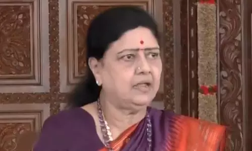 அ.தி.மு.க. இப்போ வரைக்கும் பலவீனமாகத்தான் இருக்கு- சசிகலா