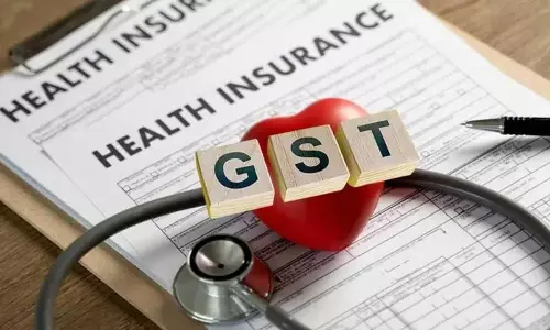 மருத்துவம் மற்றும் ஆயுள் காப்பீட்டுக்கான ஜிஎஸ்டி குறைப்பு? - மத்திய அரசு முடிவு
