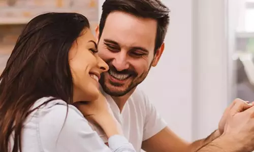 தம்பதியருக்கிடையே விரிசலை அதிகரிக்க செய்துவிடும் சில தவறுகள்