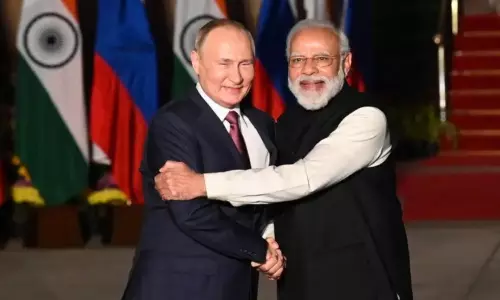 எண்ணெய்க்கு கூடுதலாக 5% தள்ளுபடி.. இந்தியாவுக்கு ரஷியா கொடுத்த ஆஃபர்