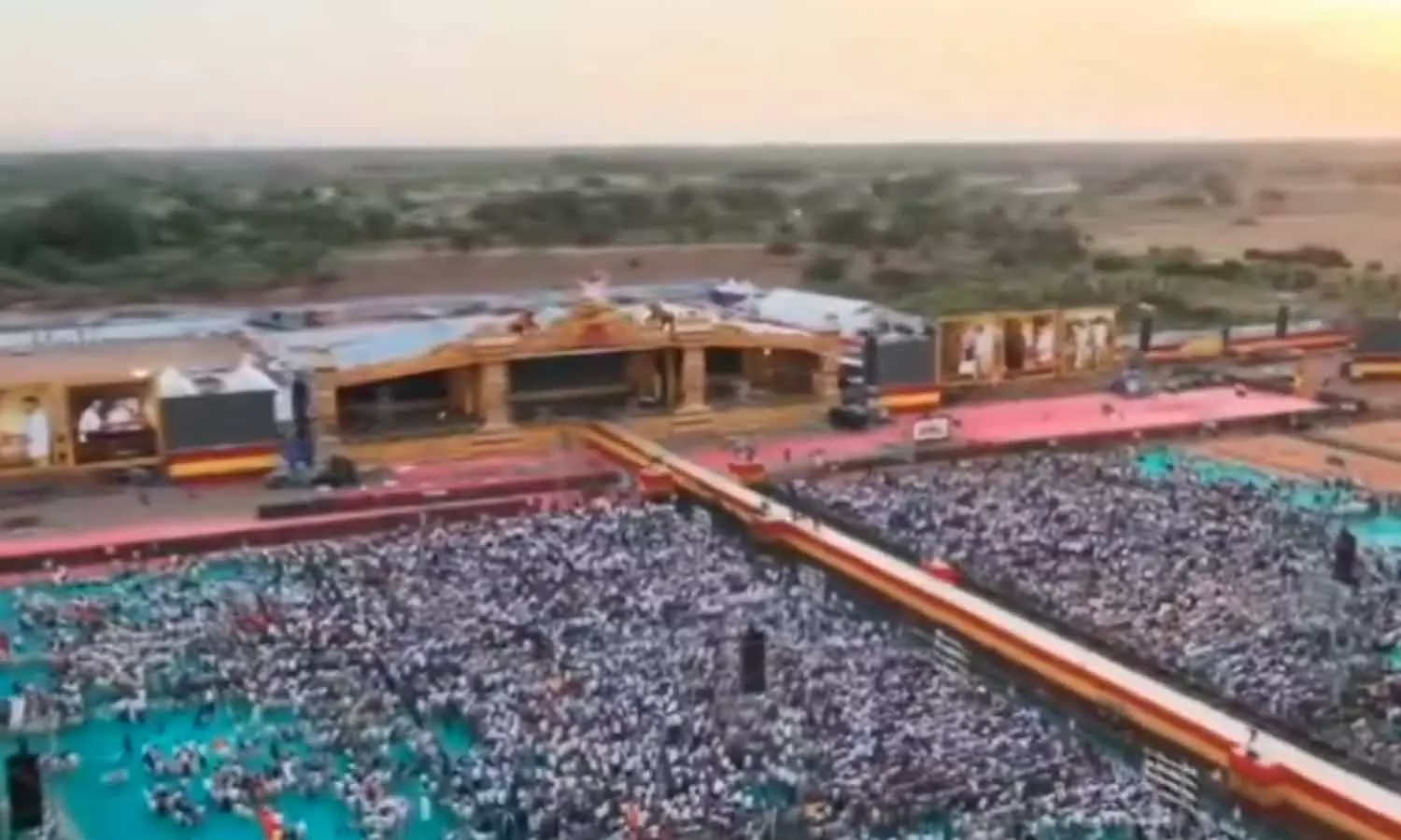 சீமான் ஒழிக.. தவெக மாநாட்டில் தொண்டர்கள் கோஷம் சீமான் ஒழிக.. தவெக மாநாட்டில் தொண்டர்கள் கோஷம்