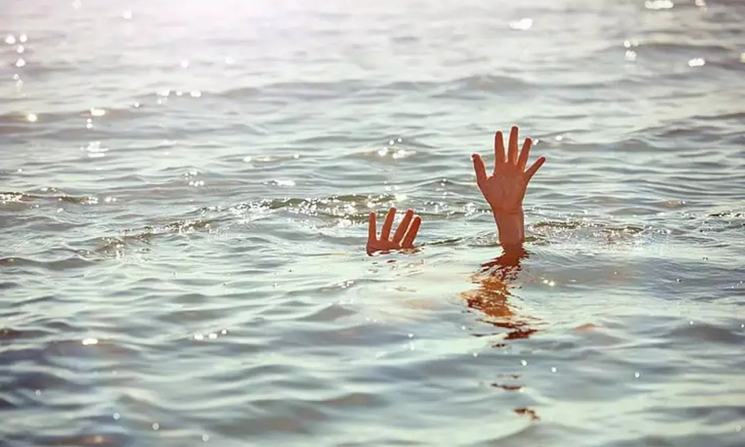 ஆந்திராவில் குட்டையில் மூழ்கி பள்ளி மாணவர்கள் 6 பேர் பலி