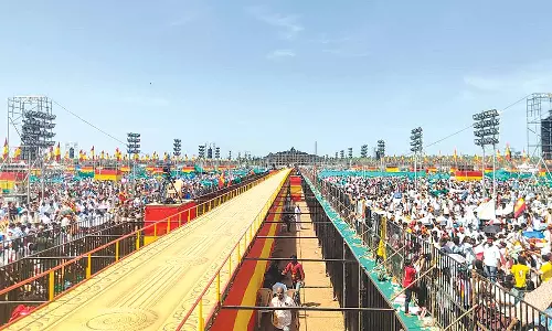 முன்கூட்டியே தொடங்குகிறது த.வெ.க. மாநாடு?