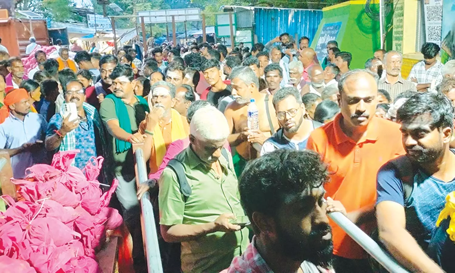 ஆவணி அமாவாசை - சதுரகிரியில் அலைமோதிய பக்தர்கள் கூட்டம்