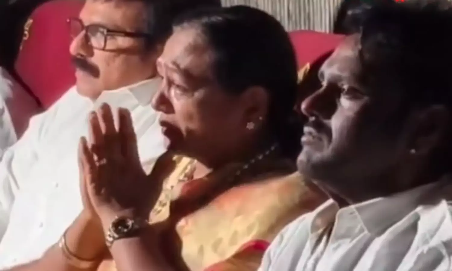 Captain Prabhakaran | கேப்டனை பார்த்ததும் கதறி அழுத பிரேமலதா - விஜய பிரபாகரன்