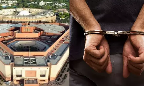 பாராளுமன்றத்துக்குள் அத்துமீறி நுழைய முயன்றவர் கைது