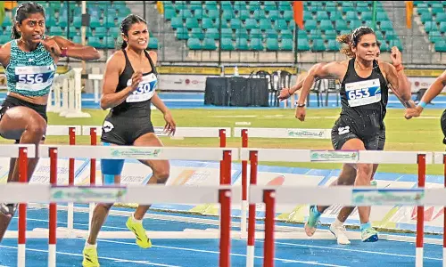 தேசிய தடகள போட்டி: பெண்கள் தொடர் ஓட்டத்தில் தமிழகத்துக்கு தங்கப்பதக்கம்