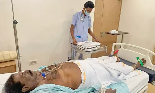 பா.ம.க. கவுரவ தலைவர் ஜி.கே.மணி மருத்துவமனையில் அனுமதி