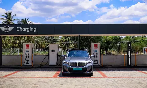 இந்தியாவில் புதிய மைல்கல்... எலெக்ட்ரிக் வாகன பிரிவில் மாஸ் காட்டிய பிஎம்டபிள்யூ