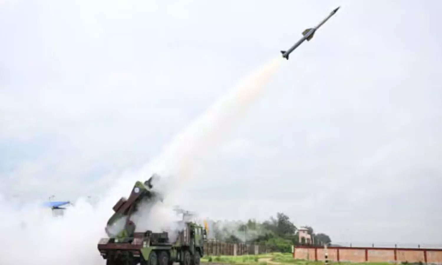 IADWS: உள்நாட்டில் தயாரான பல அடுக்கு வான் பாதுகாப்பு அமைப்பு சோதனை வெற்றி!