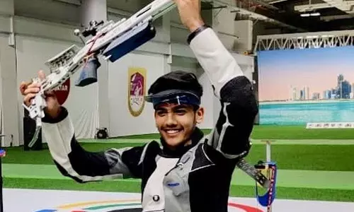 ஆசிய துப்பாக்கி சுடுதல் சாம்பியன்ஷிப்: தங்கம் வென்றார் பிரதாப் சிங் தோமர்