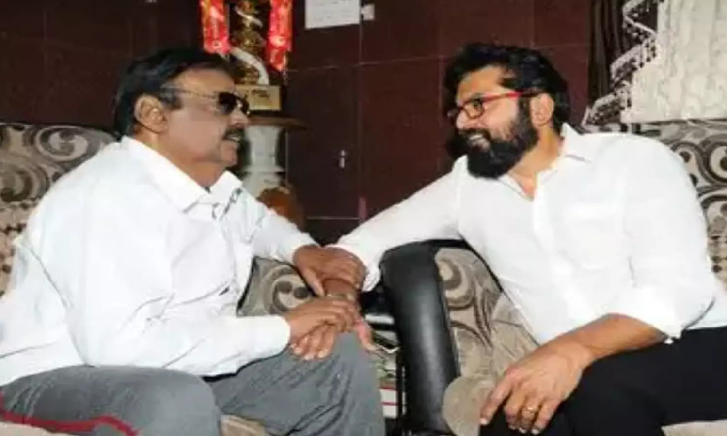 அன்புச் சகோதரர் கேப்டன் விஜயகாந்தை நினைவுகூர்ந்து மகிழ்வோம்- சரத்குமார் அன்புச் சகோதரர் கேப்டன் விஜயகாந்தை நினைவுகூர்ந்து மகிழ்வோம்- சரத்குமார்