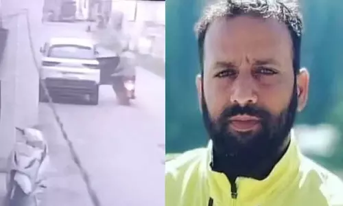 வீடியோ: திடீரென திறந்த கார் கதவு- ஜம்மு ஜாஷ்மீரின் இளம் கிரிக்கெட் வீரர் மரணம்