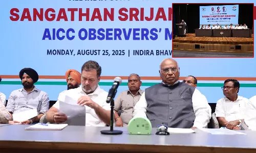 கட்சி அமைப்புகளில் பெண்களின் பிரதிநிதித்துவம் 50 சதவீதமாக அதிகரிக்க வேண்டும்: கார்கே வலியுறுத்தல்