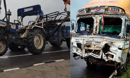 உ.பி.யில் டிராக்டர் மீது லாரி மோதி கோர விபத்து.. 9 பக்தர்கள் உயிரிழப்பு - 42 பேர் படுகாயம்