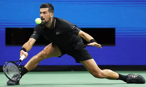 அமெரிக்க ஓபன் டென்னிஸ்: 3வது சுற்றுக்கு முன்னேறிய ஜோகோவிச், டெய்லர் பிரிட்ஸ்