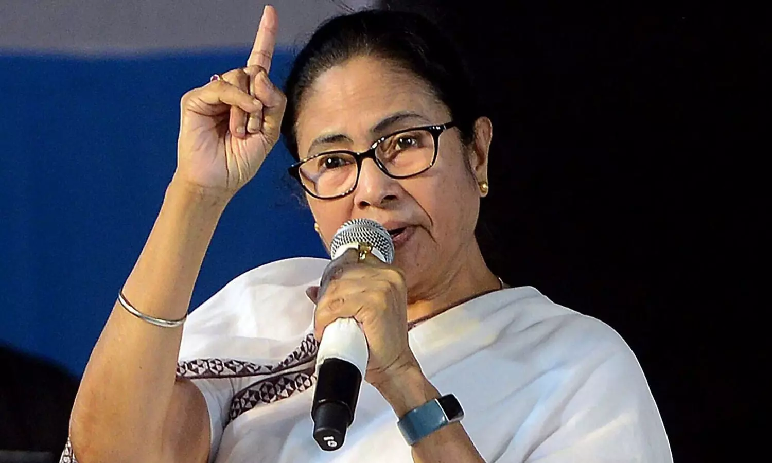 நான் உயிருடன் இருக்கும் வரை நடக்காது: பாஜகவை எச்சரித்த மம்தா பானர்ஜி
