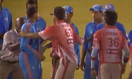 ஹர்பஜன் சிங்- ஸ்ரீசந்த் இடையே நடந்தது என்ன?- 17 வருடமாக யாரும் பார்க்காத வீடியோவை வெளியிட்ட லலித் மோடி..!