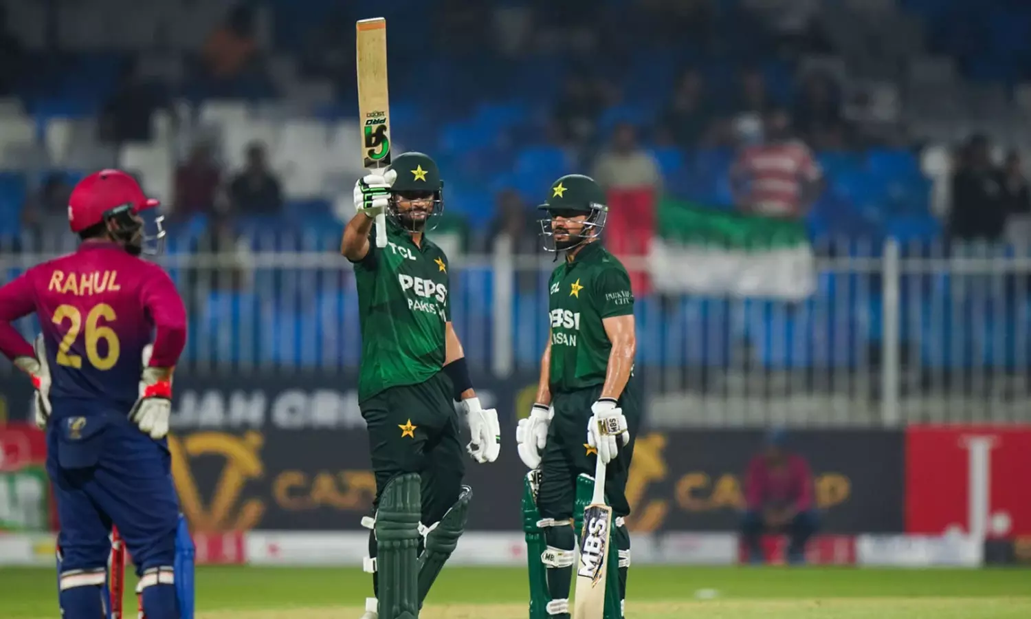 முத்தரப்பு டி20 தொடர்: ஐக்கிய அரபு அமீரகத்தை வீழ்த்தியது பாகிஸ்தான்