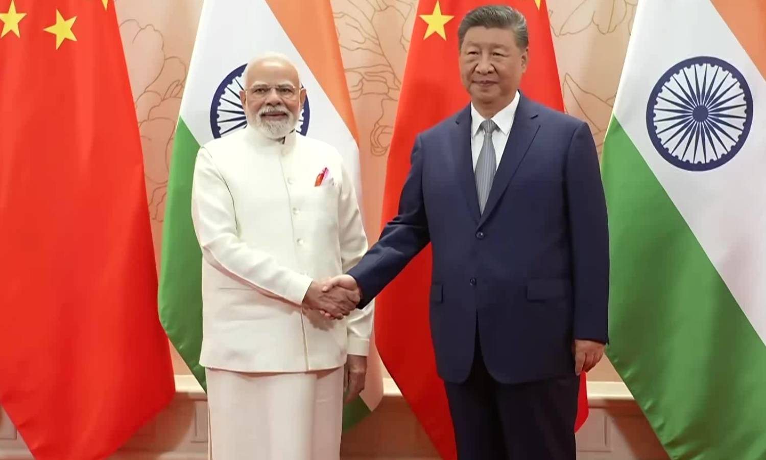 சீன அதிபர் ஜி ஜின்பிங் உடன் பிரதமர் நரேந்திர மோடி சந்திப்பு