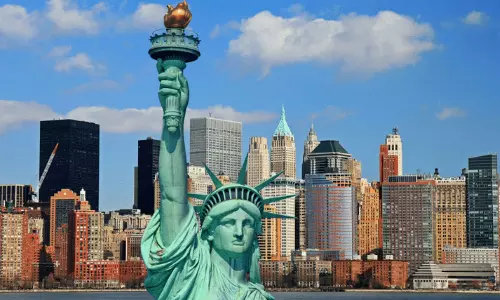 24 ஆண்டுகளுக்குப்பின் முதல் முறை..  அமெரிக்கா செல்லும் இந்தியர்களின் எண்ணிக்கை ஒரே ஆண்டில் சரிவு