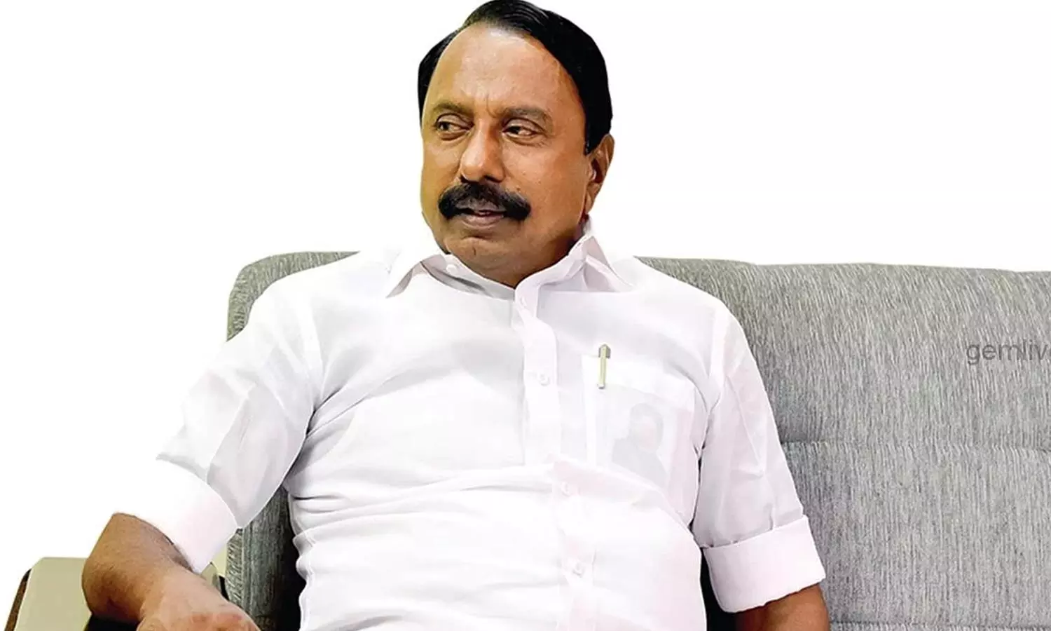 வரும் 5-ந்தேதி முக்கிய அறிவிப்பை வெளியிடும் முன்னாள் அமைச்சர் செங்கோட்டையன்- Former Minister Sengottaiyan to make an important announcement on the 5th