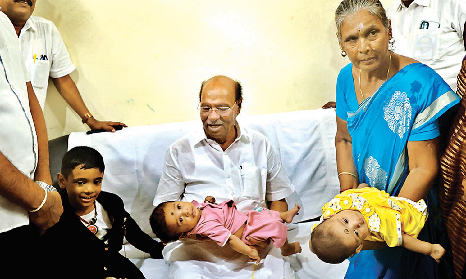 'தாலாட்டு' பாடிய ராமதாஸ்- சமூக வலைதளங்களில் வைரலாக பரவும் வீடியோ