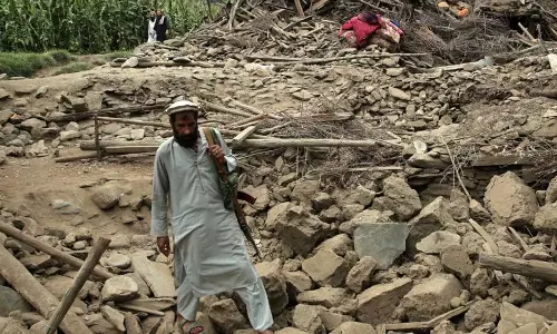 ஆப்கானிஸ்தான் நிலநடுக்கம்: பலி எண்ணிக்கை 1400 ஆக அதிகரிப்பு