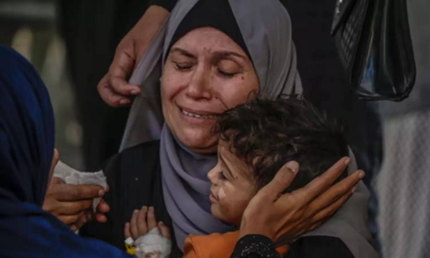 இஸ்ரேல் தாக்குதலில் 24 மணி நேரத்தில் 113 பேர் உயிரிழப்பு.. பட்டினியால் 6 பேர் பலி