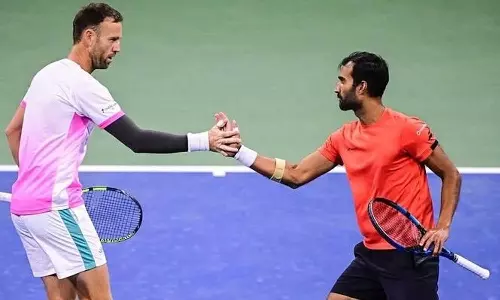 US Open 2025 4ஆம் தரநிலை ஜோடியை வீழ்த்தி இரட்டையர் பிரிவில் காலிறுதிக்கு முன்னேறியது யுகி பாம்ப்ரி ஜோடி
