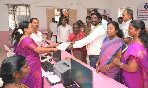 அழகப்பபுரம் பேரூராட்சியில் உங்களுடன் ஸ்டாலின் முகாமை தொடங்கி வைத்து ஆய்வு செய்த விஜய் வசந்த் எம்.பி.