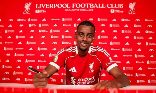 English Premier League வீரர்களை ஒப்பந்தம் செய்ய ரூ. 35 ஆயிரம் கோடிகள் செலவழித்த அணிகள்