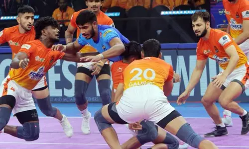 புரோ கபடி லீக்: பெங்காலை வீழ்த்தி ஹாட்ரிக் வெற்றியை பதிவுசெய்தது புனே அணி