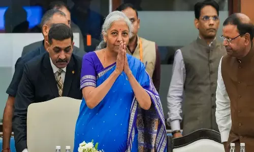 12%, 28% வரி அடுக்குகளை நீக்க ஜிஎஸ்டி கவுன்சில் கூட்டத்தில் ஒப்புதல் - முக்கிய மாற்றங்கள் அறிவிப்பு!