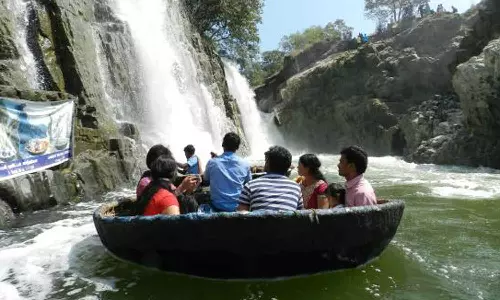 ஒகேனக்கல்லுக்கு நீர்வரத்து 18 ஆயிரம் கனஅடியாக குறைந்தது