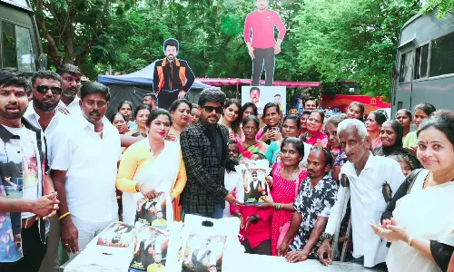 மாற்றுத்திறனாளிகள் அல்ல.. மாற்று திறமைசாலிகள்..! நலத்திட்ட உதவிகள் வழங்கிய லெஜெண்ட் சரவணன்