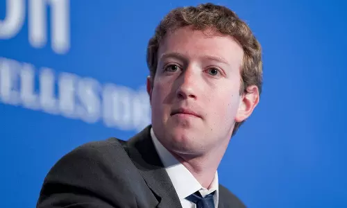 மெட்டா நிறுவனம் மீது வழக்கு தொடர்ந்தார் மார்க் ஜுகர்பெர்க்: ஏன் தெரியுமா?