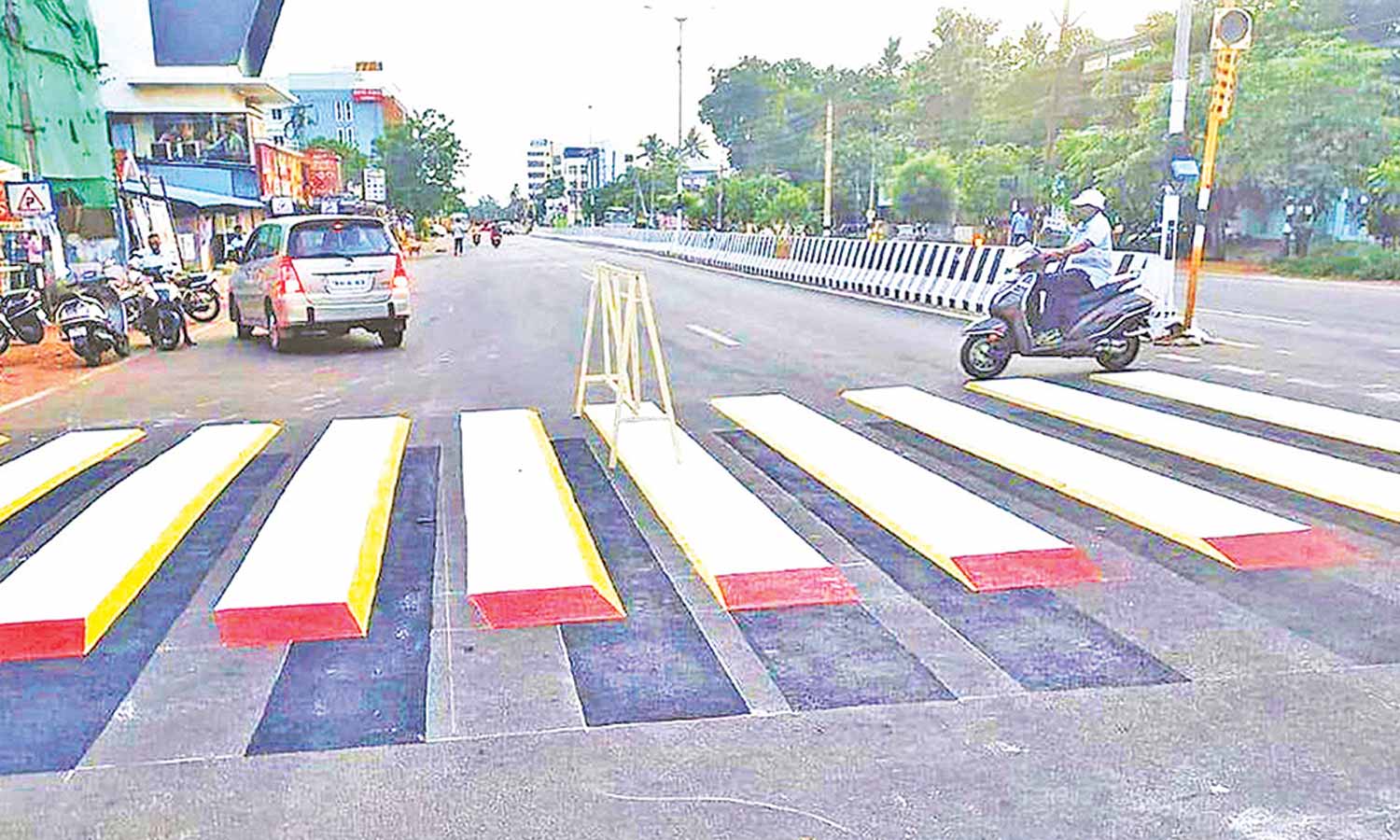 விபத்துகளை தவிர்க்க புது முயற்சி: தஞ்சை நெடுஞ்சாலையில் '3 டி' வடிவ எச்சரிக்கை குறியீடு