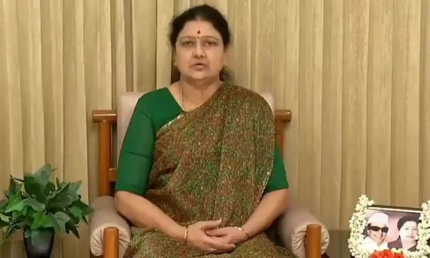 பண மதிப்பிழப்பு நடவடிக்கையின் போது ரூ.450 கோடியை ரொக்கமாக கொடுத்து சர்க்கரை ஆலையை வாங்கிய சசிகலா