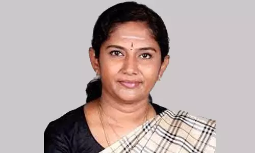 செங்கோட்டையனுக்கு ஆதரவாக ராஜினாமா கடிதம்- முன்னாள் எம்.பி. சத்தியபாமா பதவி பறிப்பு