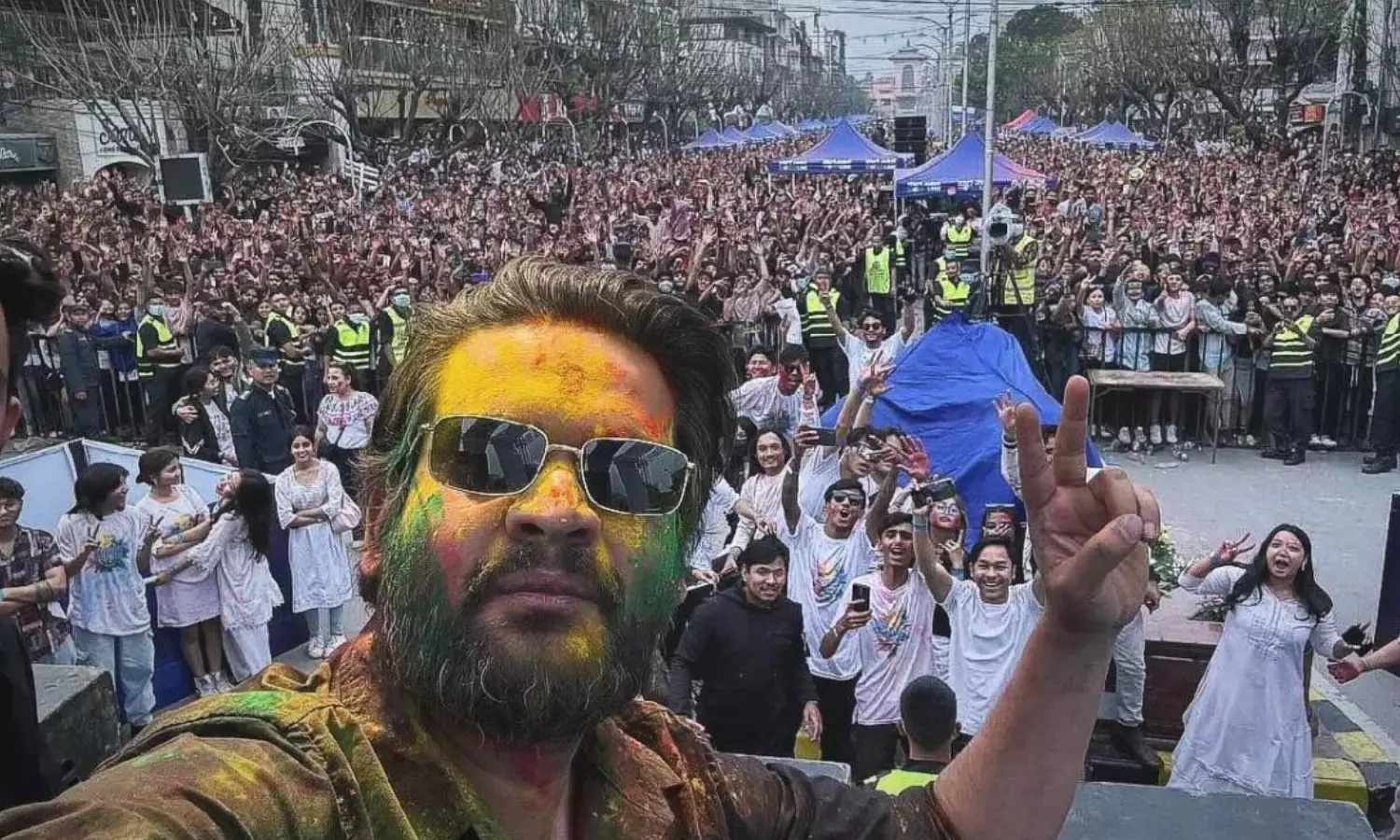 நேபாளத்தில் கவிழ்ந்த கம்யூனிஸ்ட் ஆட்சி.. அடுத்த பிரதமர் யார்? - ரேஸில் பிரபல ராப் பாடகர்!