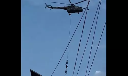 வீடுகளுக்கு தீவைத்த போராட்டக்காரர்கள்: உயிர் தப்பிய அமைச்சர்கள்-வைரலாகும் வீடியோ