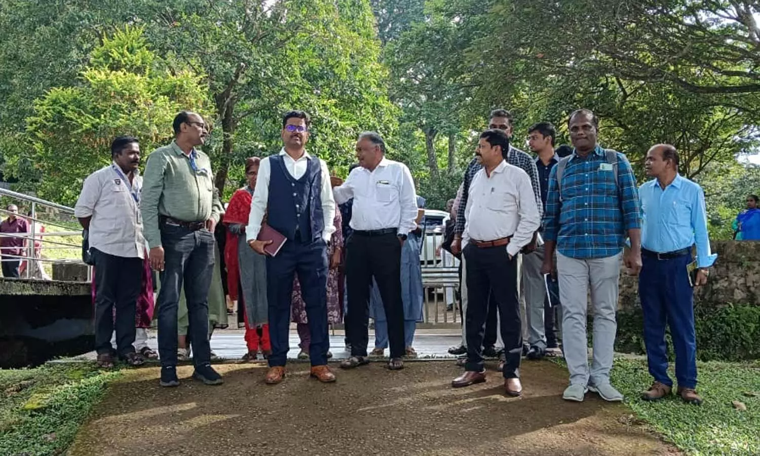 முல்லைப்பெரியாறு அணையில் மத்திய துணை கண்காணிப்பு குழுவினர் ஆய்வு