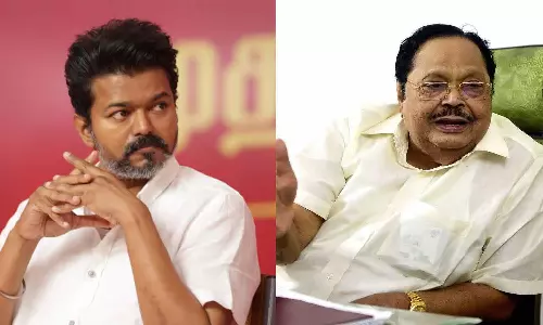 விஜய் முதலில் வெளியே வரட்டும் பார்க்கலாம்- அமைச்சர் துரைமுருகன்